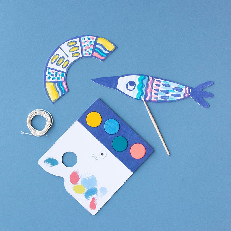 Actividad de pintar móvil y acuarelas